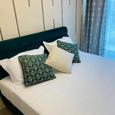 Apartament Alezzi Infinity 1 *